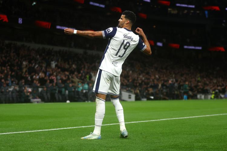 内马尔火线复出传射建功，带领桑托斯3-0赢下保级关键战