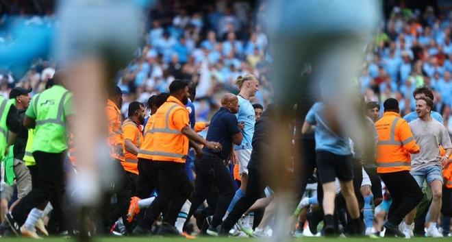 入樽扣篮把全场点燃