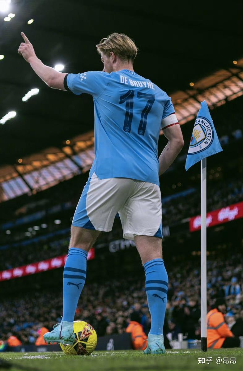 霍福德参加全部训练，坐骨神经痛问题已痊愈（霍福德全面恢复训练，坐骨神经痛已完全康复）