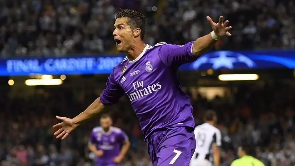 世体：巴萨将采取措施，避免重蹈法兰克福球迷攻占诺坎普覆辙（世体：巴萨拟采取新举措，避免法兰克福球迷再度攻占诺坎普）