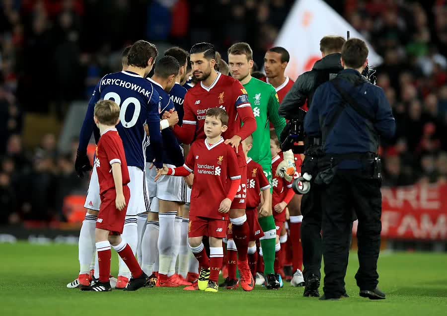 图片报：法兰克福队医私下为对手球员治疗，已被俱乐部开除